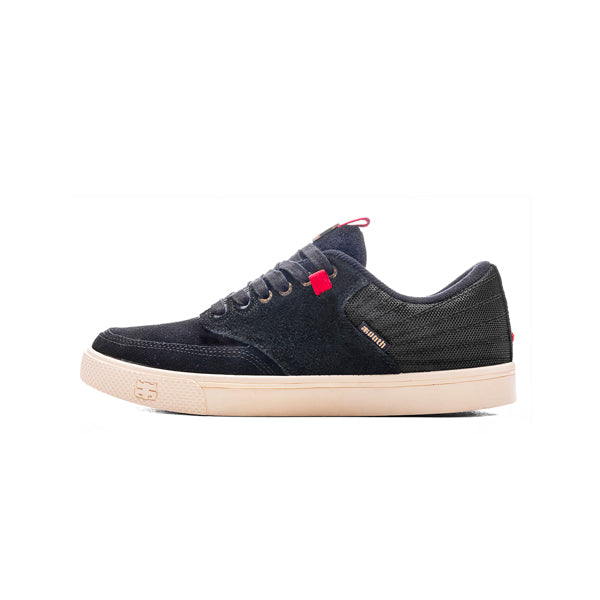IPATH SHOES POET